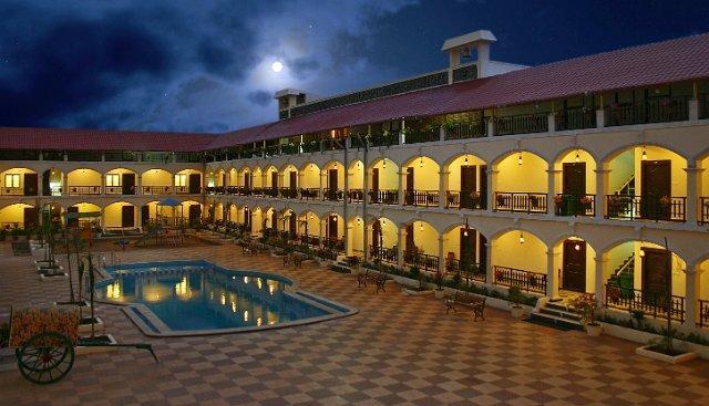 Kumararraja Palace Yelagiri Eksteriør bilde