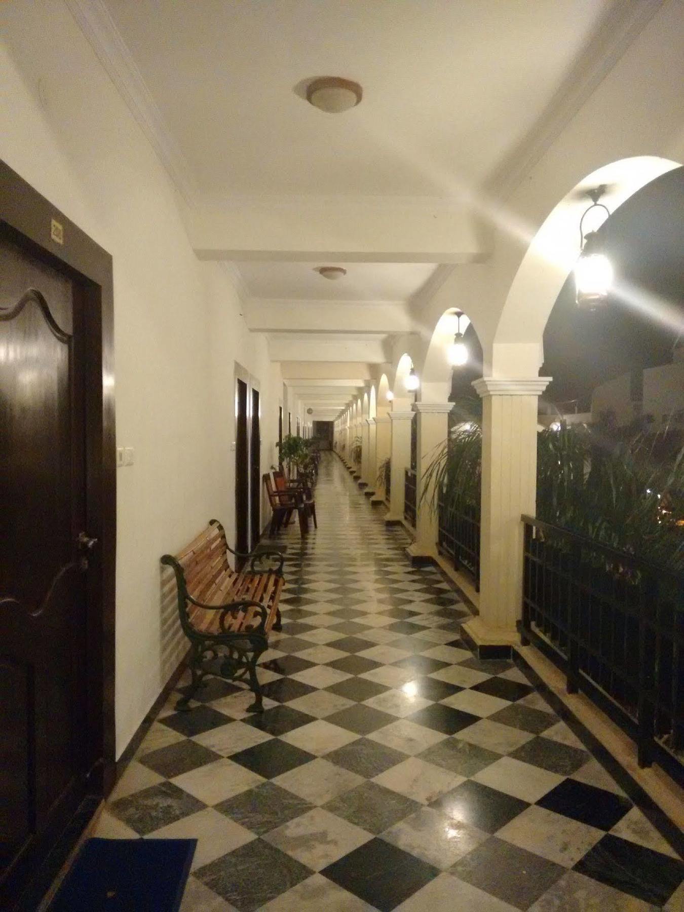 Kumararraja Palace Yelagiri Eksteriør bilde